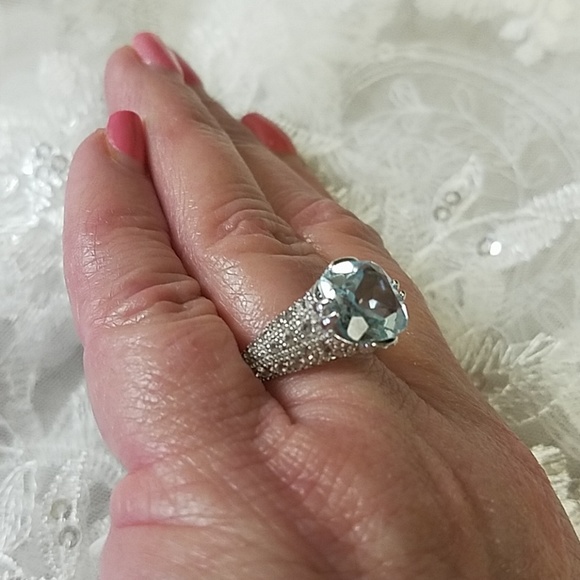 Blue Topaz Sterling Ring - Picture 4 of 8